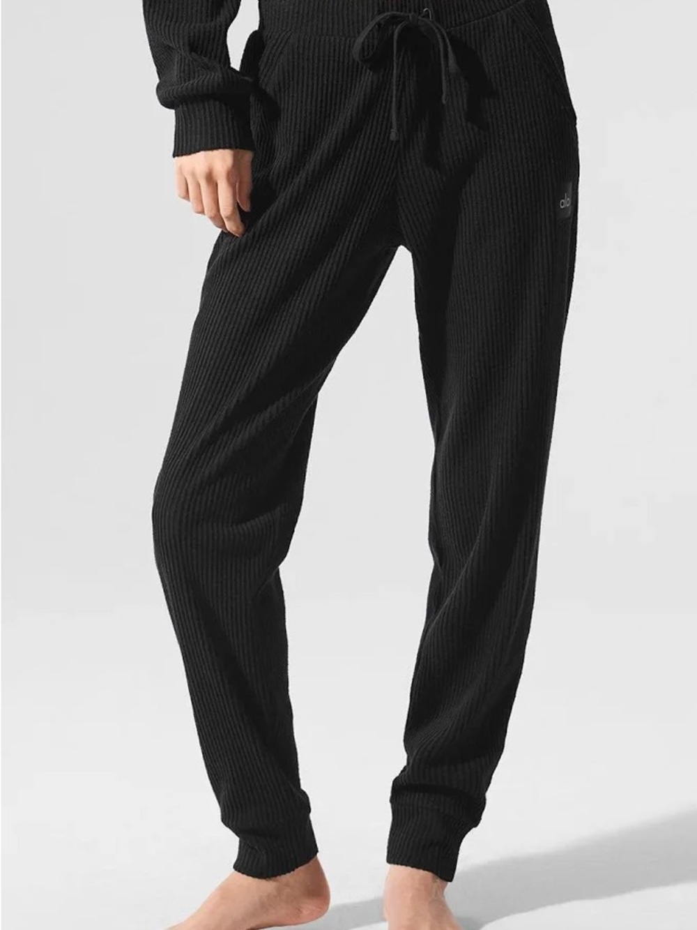 ALO Cozy Ribbed Jogger Pants - Black